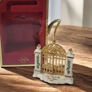 Lenox Gold and White Gate Ornament